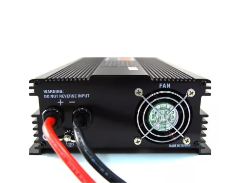 ÁRAMÁTALAKÍTÓ 12V-->220V 1200W INTELIGENT SP