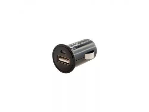 SZIVARGYÚJTÓ ÁTALAKÍTÓ USB-RE 12V 1000mA 4CARS