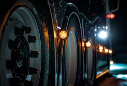STRANDS Viking szélességjelző nagy P/F LED derékszögű