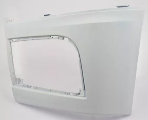 MB Actos MP4 lökhárító sarok bal (fehér)