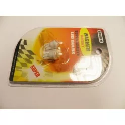 LEd izzó 12V/T10 4 LED