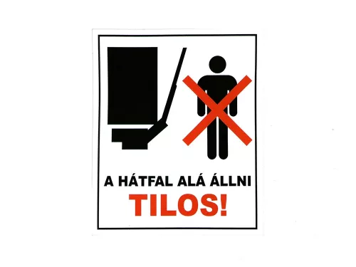 MATRICA  A HÁTFAL ALÁ ÁLLNI TILOS