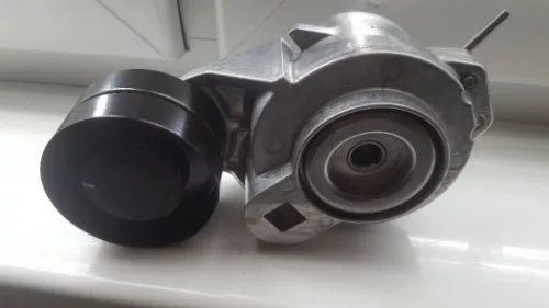 Renault/Volvo szíjfeszítő