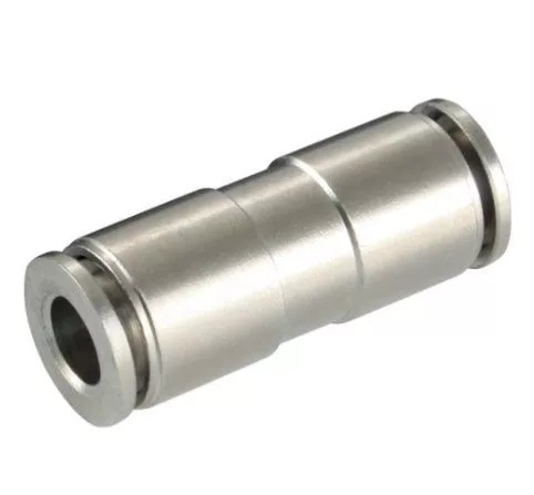 Egyenes fém csatlakozó 6mm