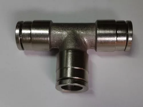 Fémcsatlakozó 9T