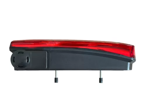 Mercedes MP5 LED hátsó lámpa jobb tolatósíppal