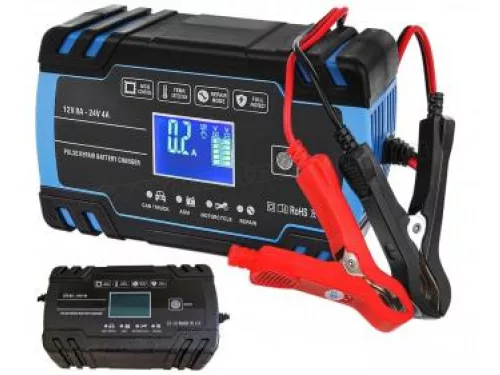 AKKUMULÁTOR TÖLTŐ ÉS REGENERÁLÓ INTELIGENS PROCESSZOR VEZÉRELT AUTOMATA CSEPPTÖLTŐ 12/24V 8A/4A