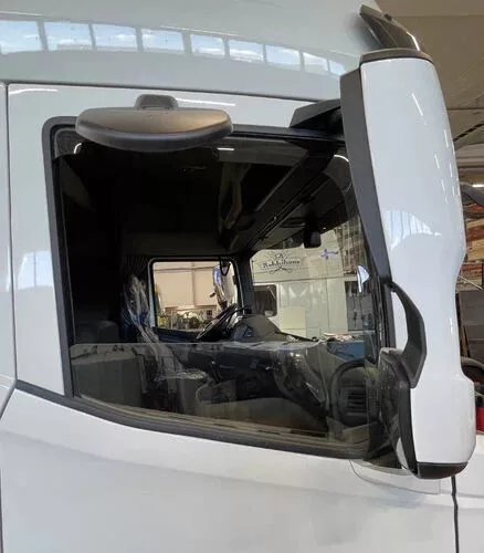 DAF oldalablak légterelő XF/XG/XG+ tükör kivágással